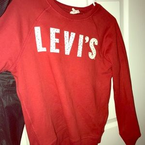 Levi Crew Neck